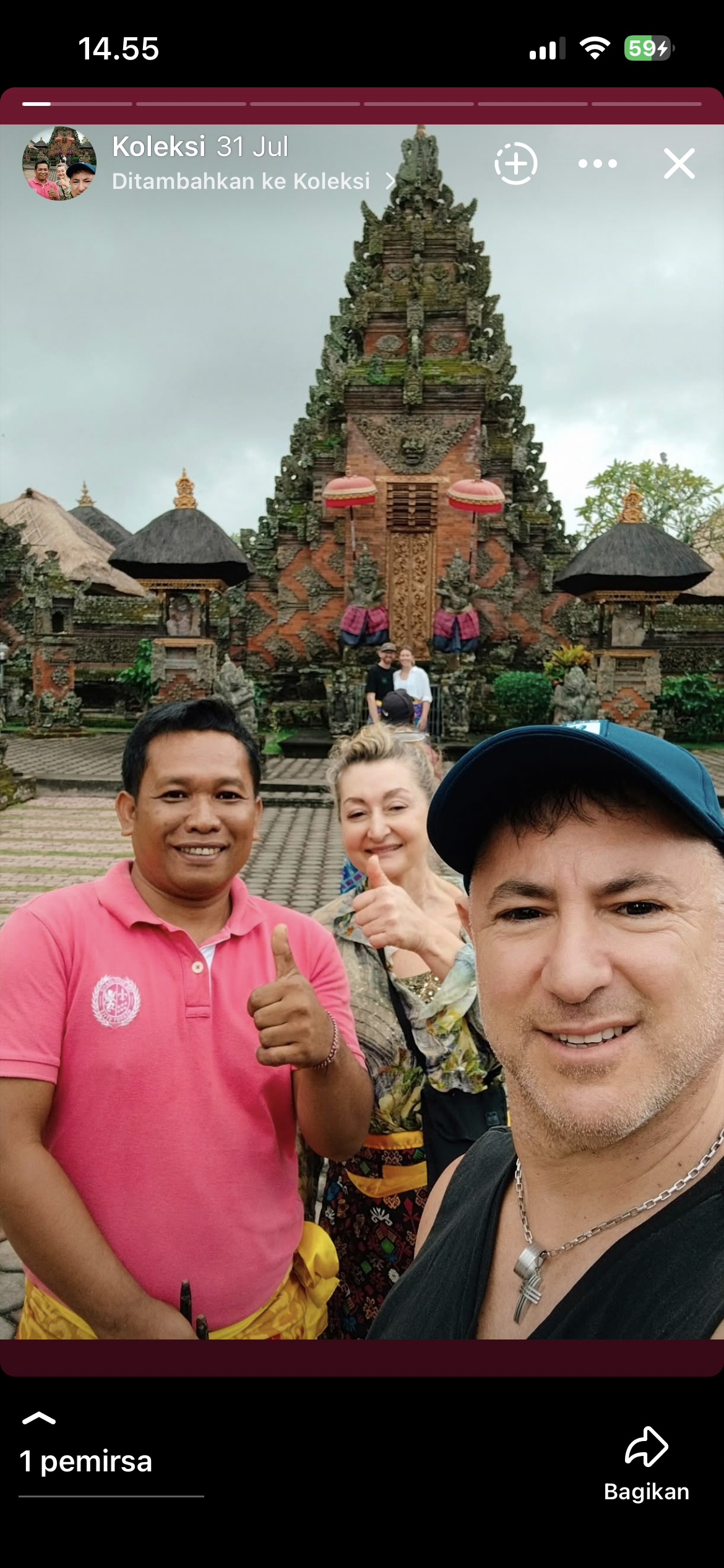 Bali Amigo Tours with customers during a private Ubud Tour in Bali